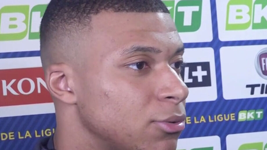 Internacional francês do PSG após a goleada sobre o Saint-Étienne