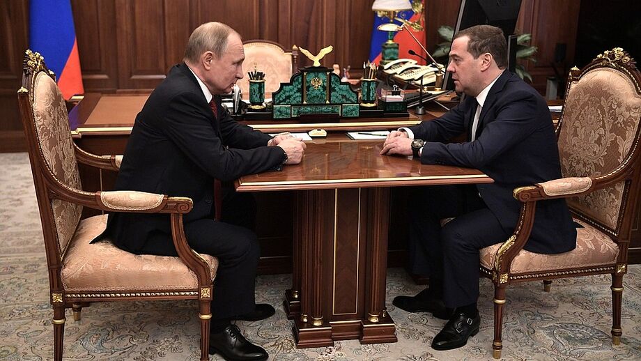 Medvedev Putin
