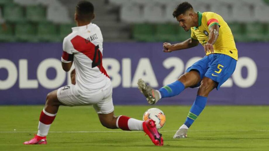 Jogador apontado aos encarnados esteve em evidência no torneio pré-olímpico