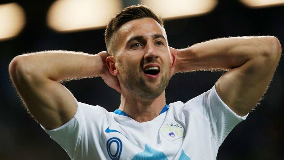 Sporting negoceia Sporar