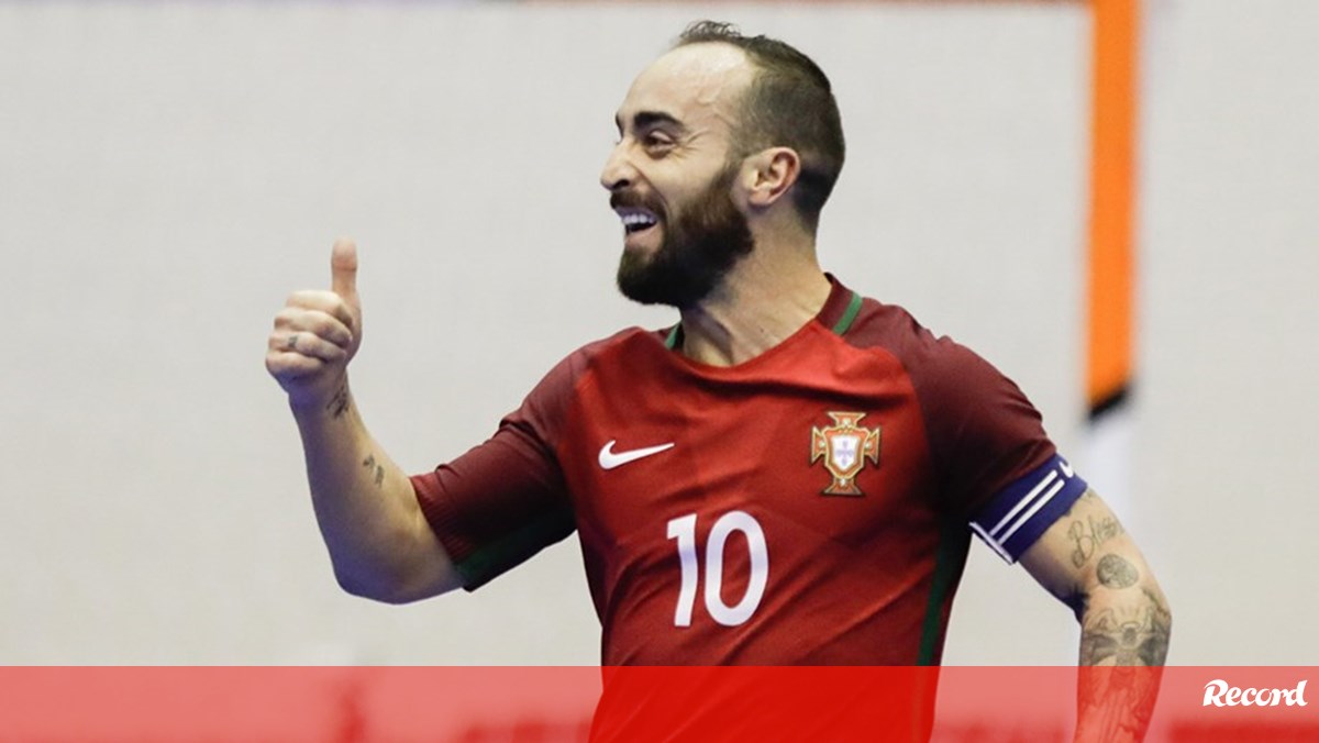 Ricardinho eleito melhor jogador do Mundial de futsal: conheça a lista de  premiados - Futsal - Jornal Record