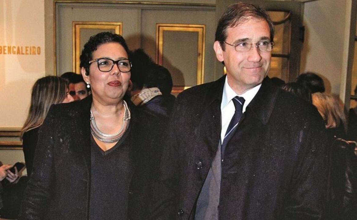 passos Coelho - Laura Ferreira