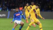 Piqué saiu lesionado do Nápoles-Barcelona, da Liga dos Campeões