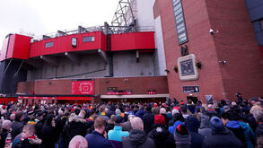 Grande entusiasmo em Manchester para ver a estreia de Bruno Fernandes