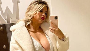 Neymar festejou 'noite do branco' com pormenores de muita cor