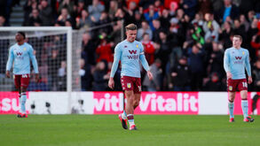 110 faltas sofridas esta época e caneleiras de criança: Jack Grealish mantém a 'teimosia'