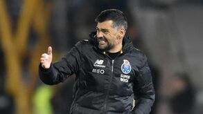 Sérgio Conceição visa arbitragem tendo em vista o Benfica: «Espero que sábado haja melhorias»