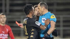 Gelson Martins suspenso preventivamente por empurrar árbitro