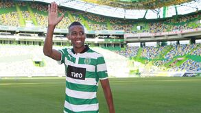 Os 'colecionadores' de clubes: um passou pelo Sporting (e outro quase) e um vestiu a camisola de 29 equipas