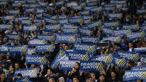Dragão recebeu jogadores com coreografia especial