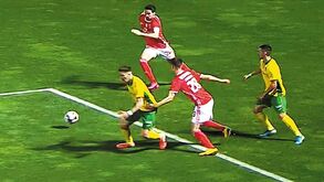 Iturralde González sobre o lance entre Hélder Ferreira e Weigl: «Clara simulação»