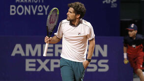 Pedro Sousa apura-se pela primeira vez para as meias-finais de um ATP