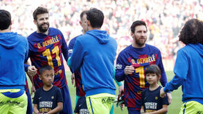 Barcelona entrou em campo com mensagem de apoio a Dembélé