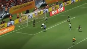 Camisola do filho de Cristiano Ronaldo dá que falar em Espanha