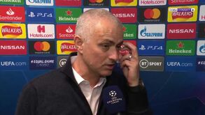 Dele Alli saiu chateado com Mourinho? Eis a resposta do treinador português