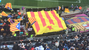 E ao minuto 17'14 do Barcelona-Eibar houve manifesto nas bancadas