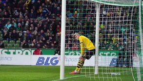 Haaland volta a marcar pelo Dortmund, bate recorde na Bundesliga e média de golos é incrível