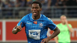 Há um novo Haaland à solta na Europa: Jonathan David não pára de marcar