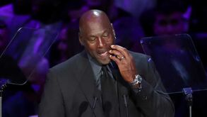 Michael Jordan arrebatador no último adeus a Kobe Bryant: deixou todos a chorar... e também a rir