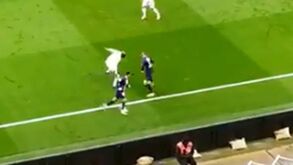 Inspirada em Ronaldinho? A finta de Mbappé que deixou os adeptos do Paris SG em êxtase