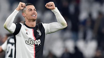 Cristiano Ronaldo supera Messi como jogador mais bem pago do mundo