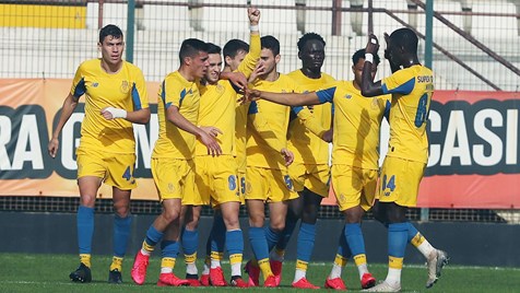 Casa Pia Fc Porto B 1 3 Dragoes Somam Quinto Jogo Seguido Sem Perder 2ª Liga Jornal Record