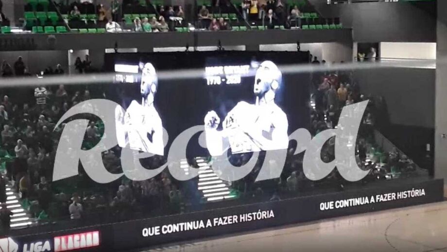 Momento aconteceu antes do início da partida a contar para a Liga Placard
