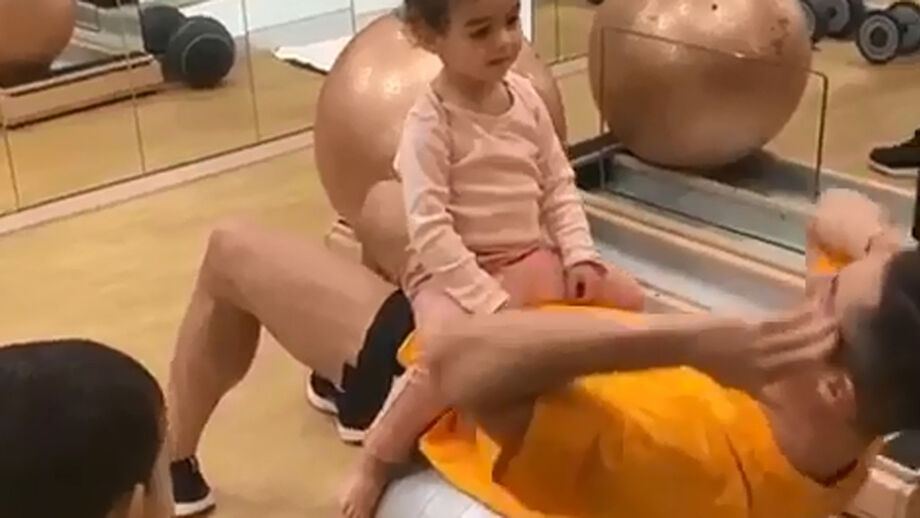 Trabalhador incansável e pai dedicado, Cristiano Ronaldo aproveita ao máximo todos os momentos