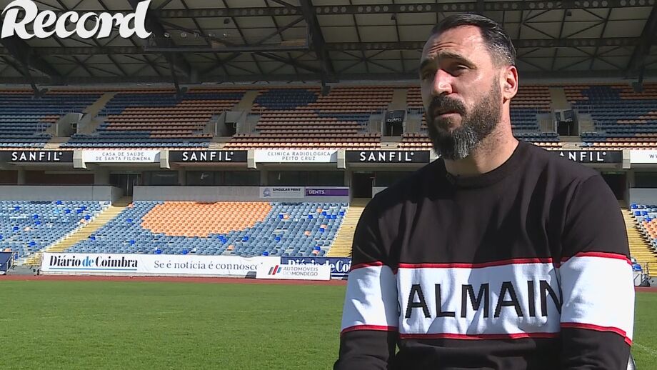 Uma viagem pela carreira que o agora ex-futebolista partilhou com Record