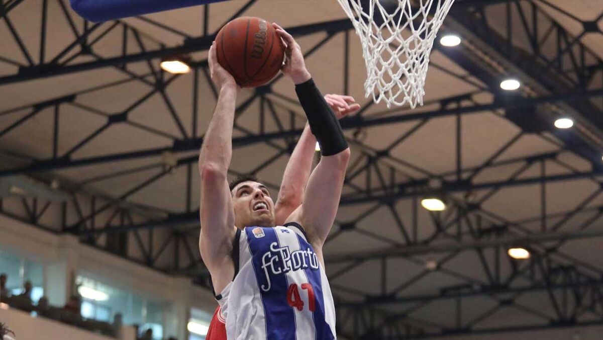 Taça de Portugal de Basquetebol decide-se na 'final four' de Matosinhos -  JPN