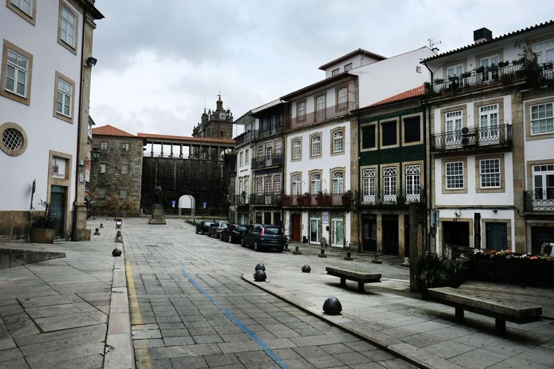 Portugal em estado de emergência: cidades vazias de norte ...