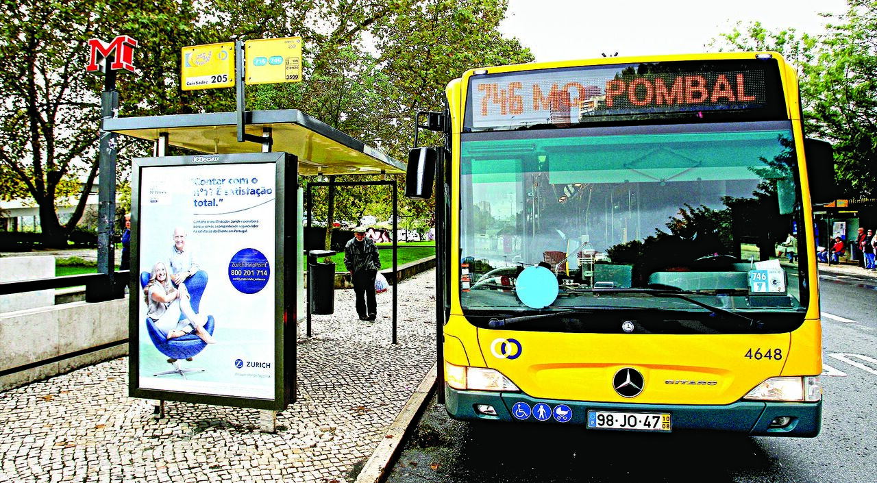 Autocarro 746 da Carris