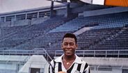 43.º - Pelé (futebol)