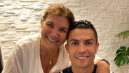 Dolores Aveiro com o filho	