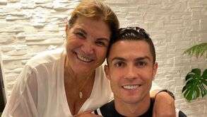 Cristiano Ronaldo agradece mensagens de apoio e faz ponto de situação do estado de saúde da mãe 
