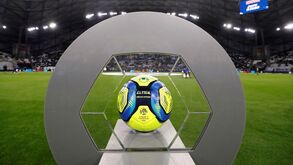 Liga francesa fecha jogos ao público até 15 de abril