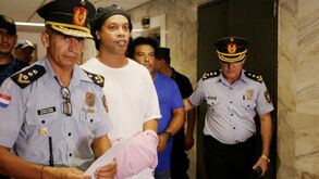 Equipas da prisão disputam Ronaldinho: vencedor do torneio ganha um leitão de 16 quilos