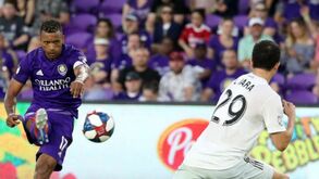 Liga norte-americana de futebol suspensa por 30 dias