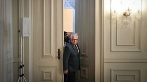 País em alerta total