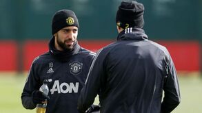 Bruno Fernandes testado duas vezes por dia: craques do Manchester United com vigilância apertada