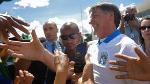 Coronavírus:  Bolsonaro diz que suspensão do futebol brasileiro foi decisão 