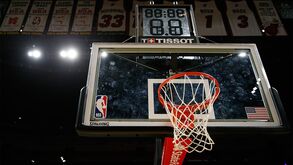 NBA considera realizar jogo por caridade enquanto a época não recomeça