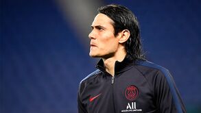 Cavani está no Uruguai e vai cumprir quarentena