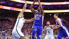 Três membros dos Sixers infetados com coronavírus