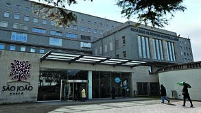Mulher infetada com coronavírus que deu à luz no Porto já teve alta: bebé continua no hospital