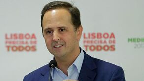 Fernando Medina: «É uma atitude muito importante do Benfica para todo o país»