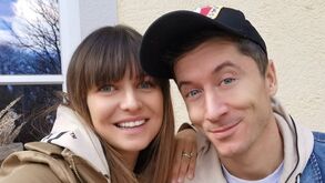 Lewandowski e a mulher doam um milhão de euros no combate ao covid-19