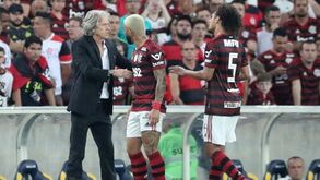 A lista de material que Jorge Jesus entregou ao plantel do Flamengo para treinarem em casa