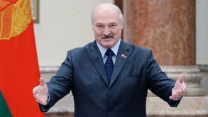 Lukashenko: O 'ditador' que não interrompe o futebol na Bielorrússia