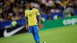 Dani Alves 'dá troco' a Bolsonaro e não poupa presidente do Brasil após discurso polémico